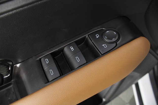 New 2026 GMC Canyon AT4 w/ Off-Road Front Bumper Package image 14