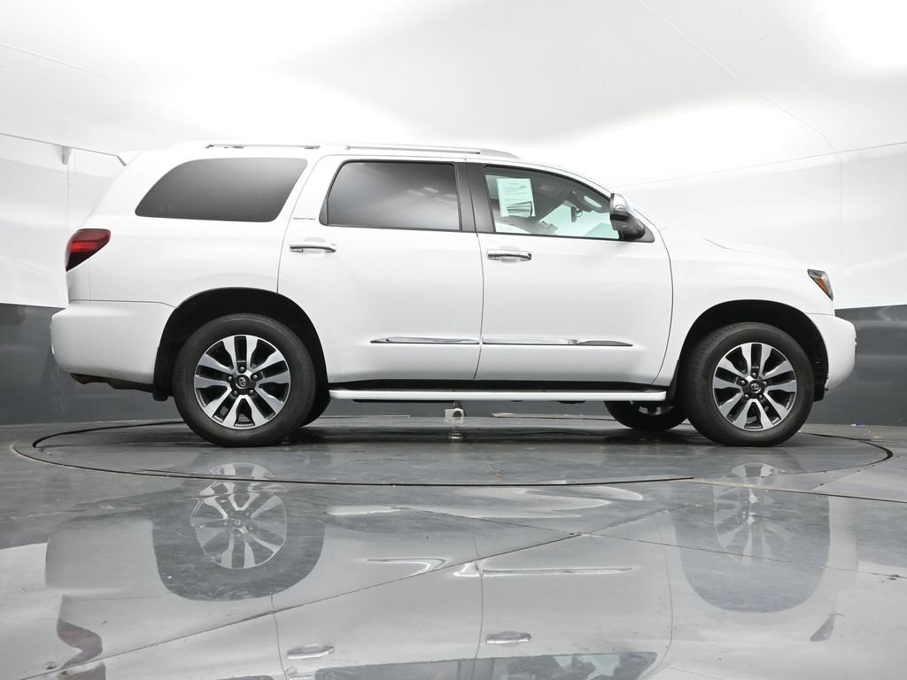 Used 2018 Toyota Sequoia Limited w/ Safety & Convenience Package AWD/4WD image 35