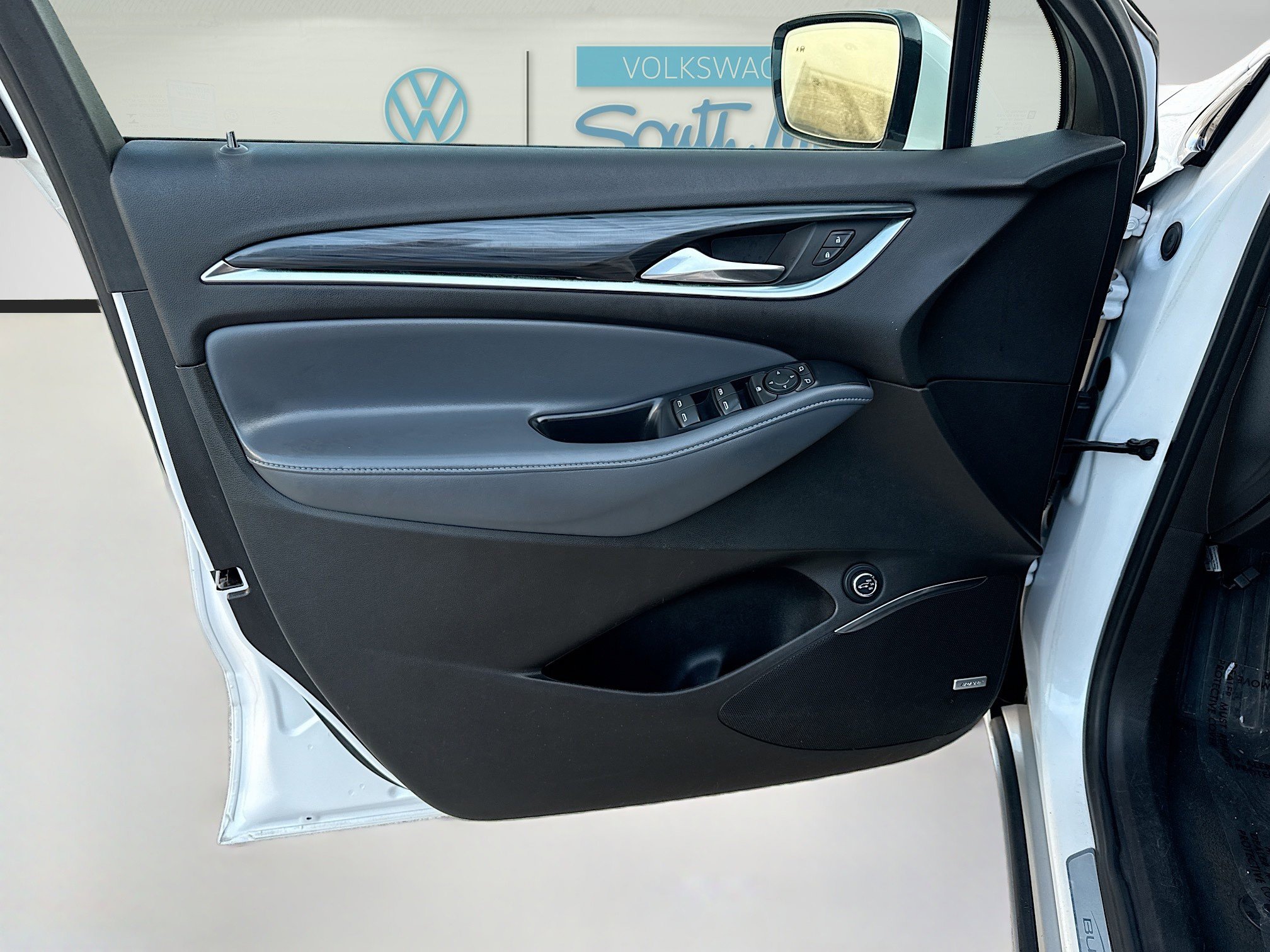 Used 2021 Buick Enclave Essence w/ Sound and Sites Package image 19