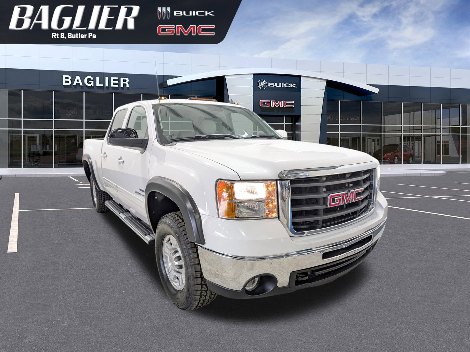 Used 2009 GMC Sierra 2500 SLT w/ SLT Convenience Package image 1