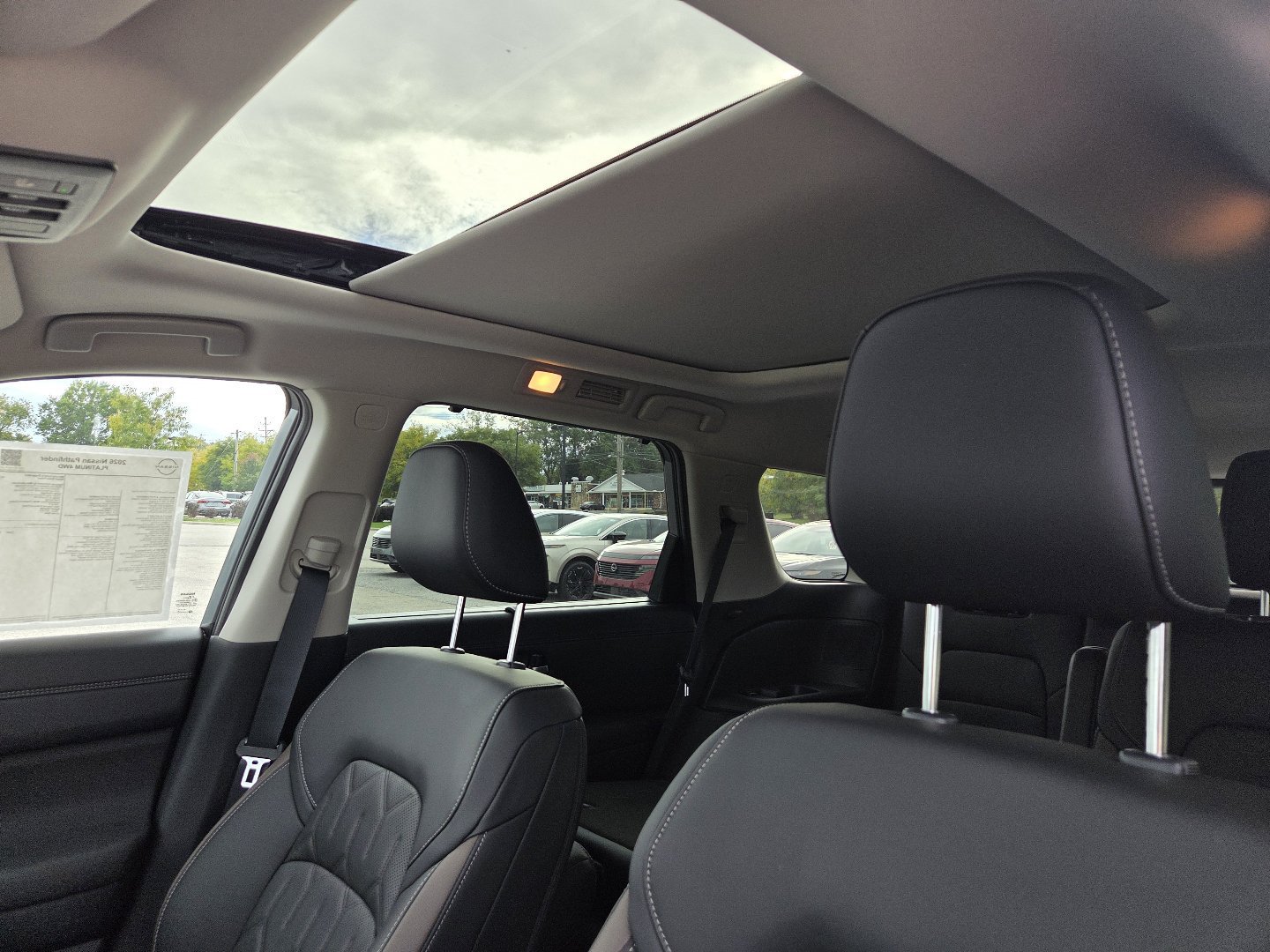 New 2026 Nissan Pathfinder Platinum AWD/4WD image 6