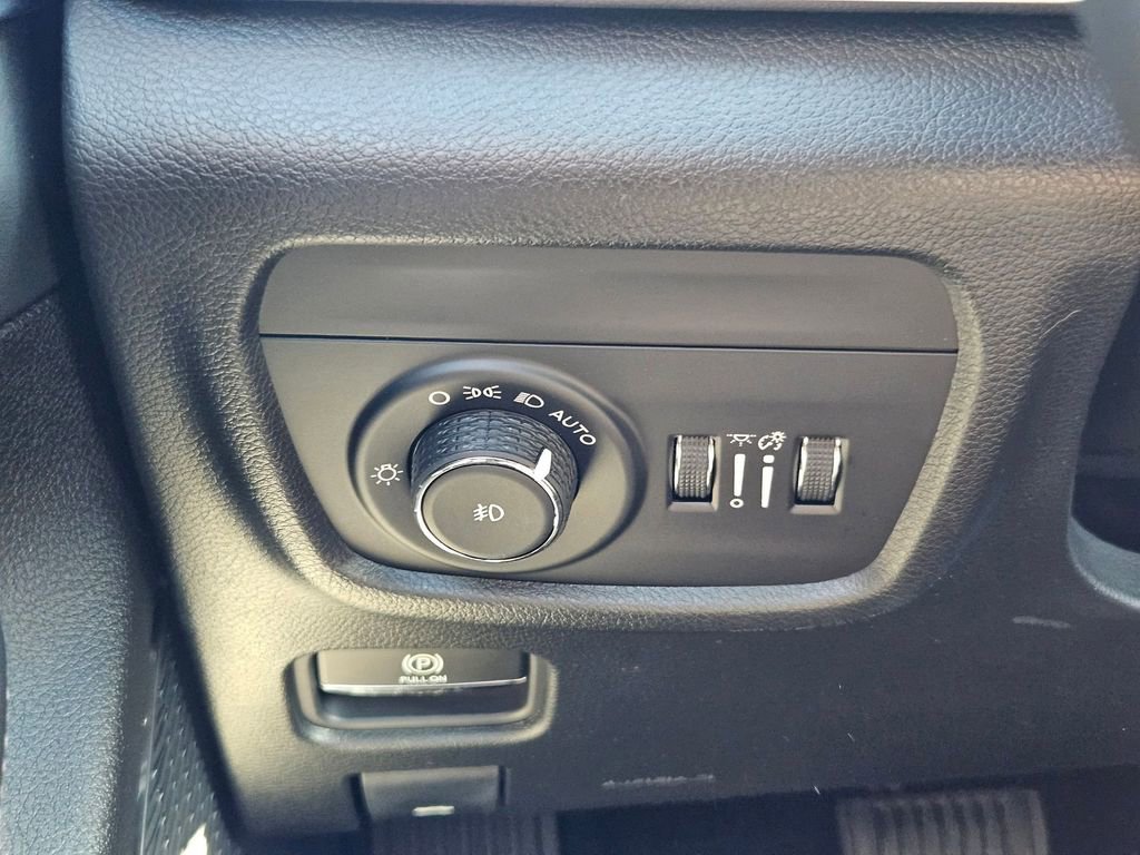 New 2025 Jeep Grand Cherokee Summit w/ Obsidian Package image 21