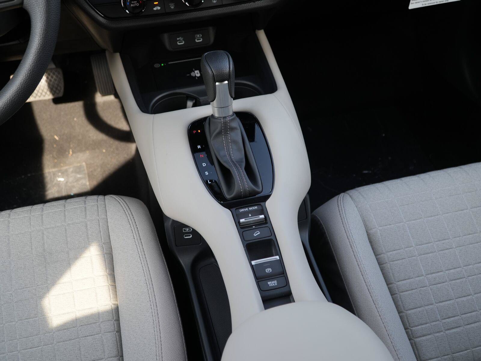 New 2027 Honda HR-V LX image 25