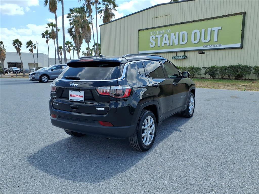 Used 2023 Jeep Compass Latitude image 8