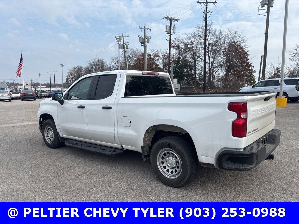 Used 2025 Chevrolet Silverado 1500 W/T w/ WT Value Package image 5