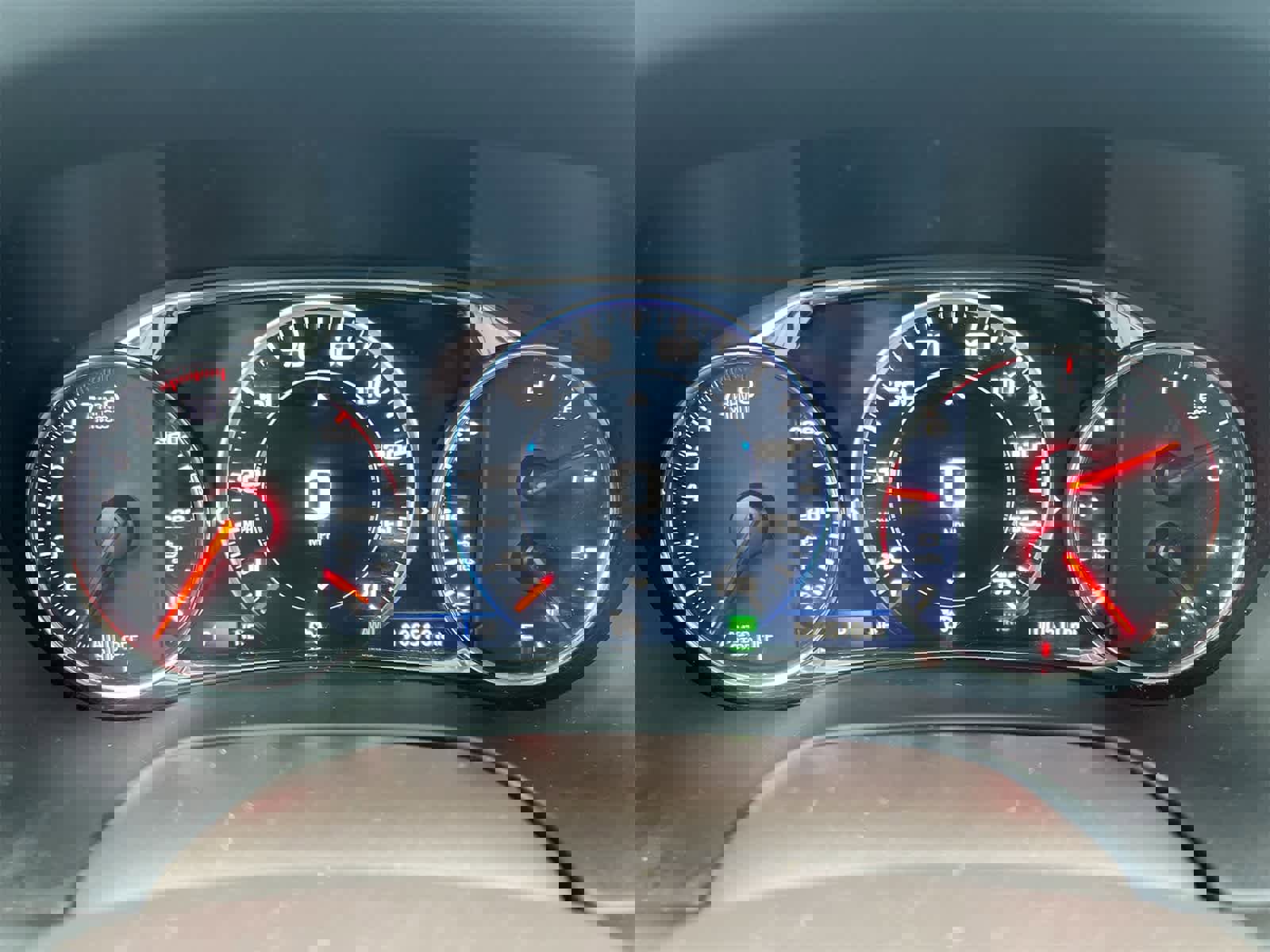 Used 2020 GMC Acadia SLT w/ Driver Alert Package II image 33