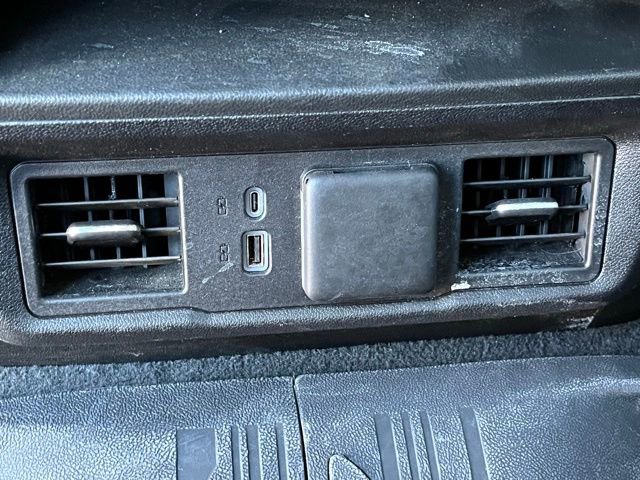 Used 2024 GMC Sierra 1500 SLE w/ Preferred Package image 16