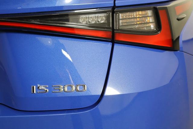 Used 2024 Lexus IS 300 w/ Comfort Package RWD image 40
