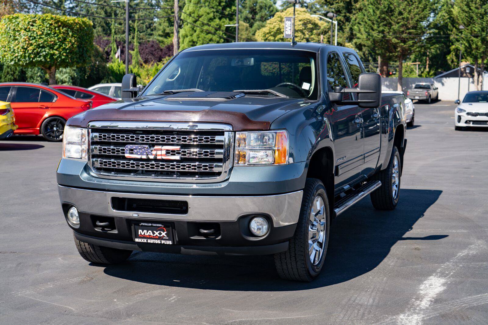 Used 2013 GMC Sierra 3500 SLT AWD/4WD image 4