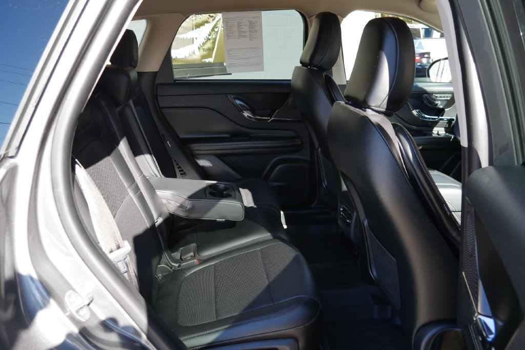 Used 2024 Lincoln Corsair AWD w/ Equipment Group 101A image 14
