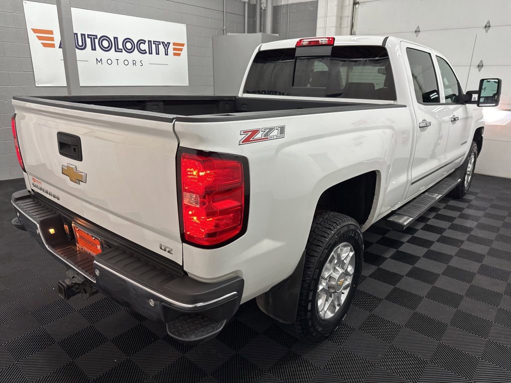 Used 2015 Chevrolet Silverado 2500 LTZ AWD/4WD image 9