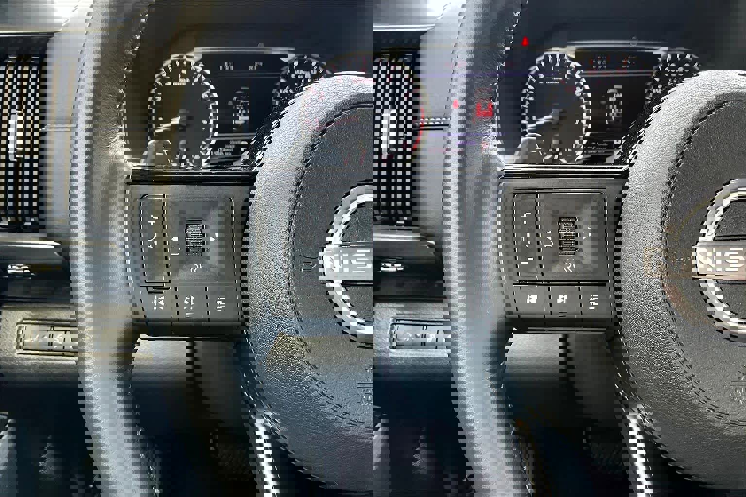 Certified 2024 Nissan Pathfinder SL w/ SL Premium Package image 23