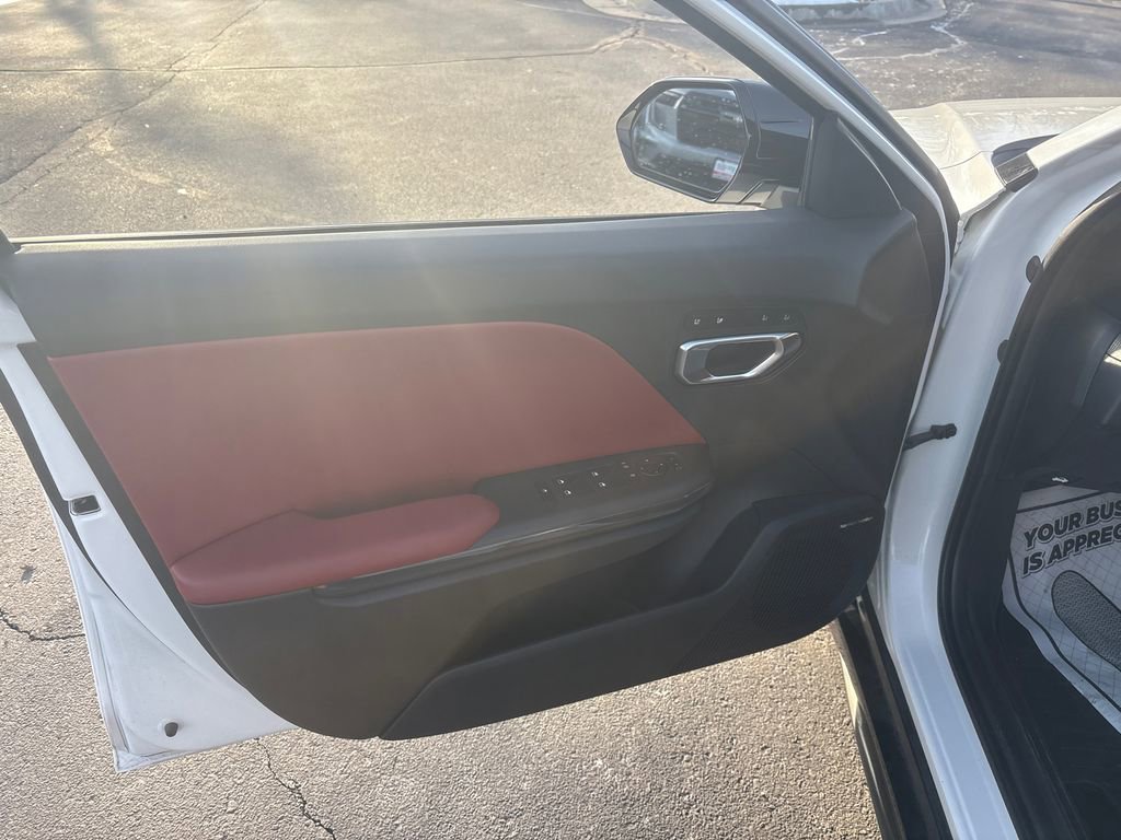 Used 2025 Kia K4 GT-Line w/ GT-Line Premium Package image 17