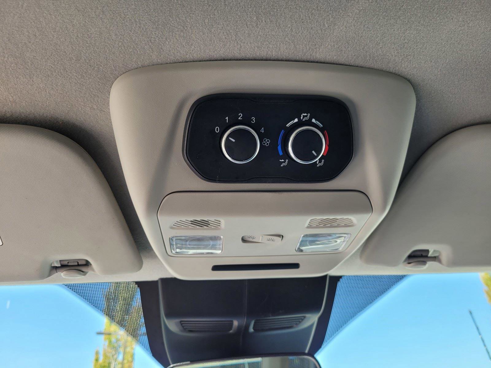 Used 2022 Ford Transit 350 XLT image 29