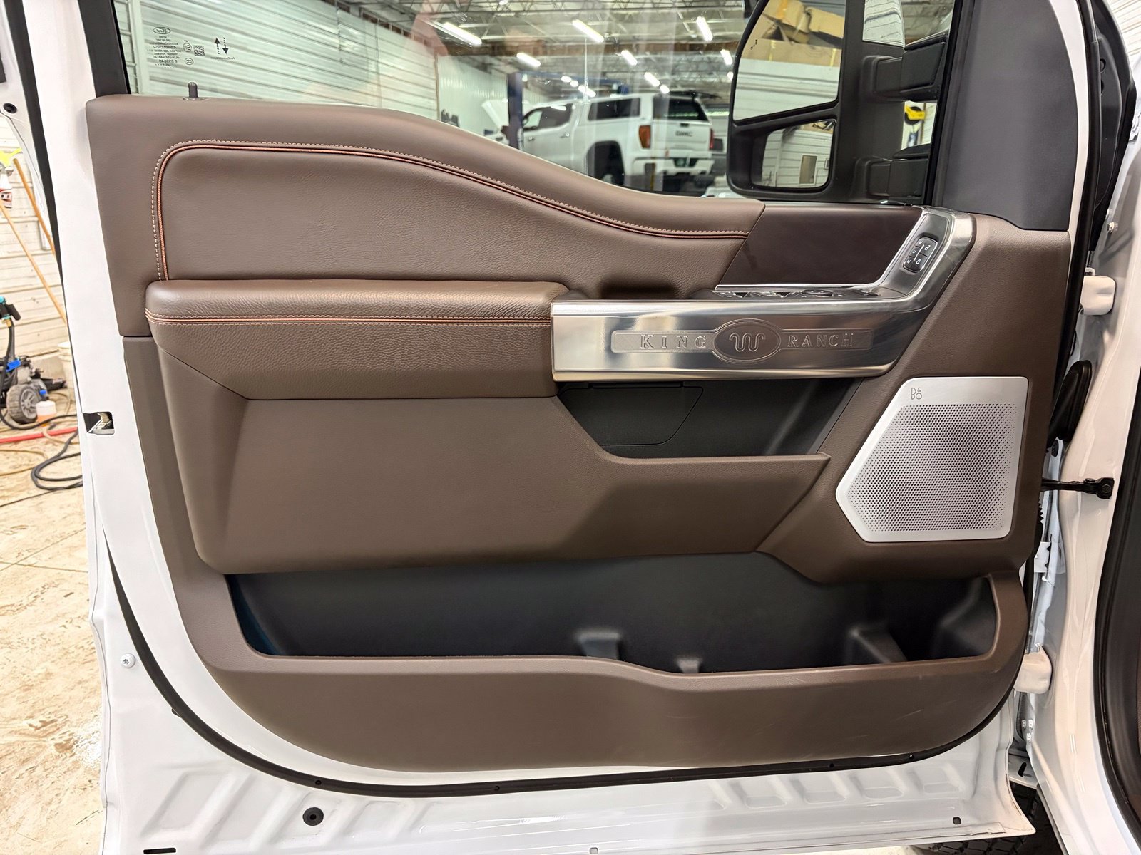 Used 2026 Ford F350 4x4 Crew Cab Super Duty image 11