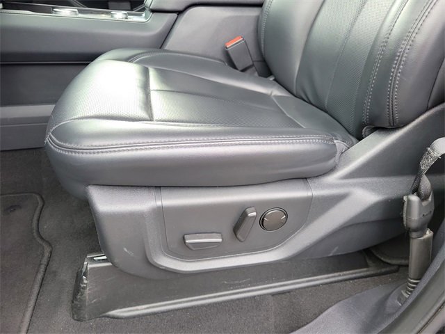 Used 2024 Ford Expedition Max XLT image 16