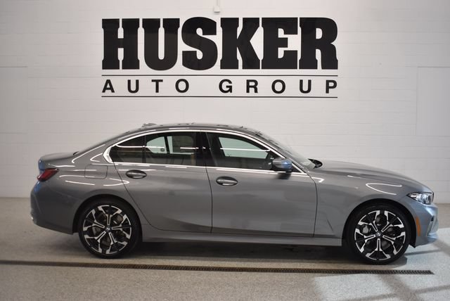 New 2026 BMW 330i xDrive Sedan w/ Convenience Package AWD/4WD image 2