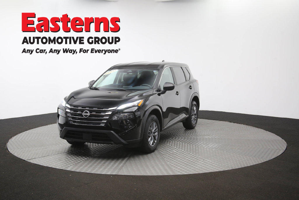 Used 2024 Nissan Rogue S AWD/4WD image 57