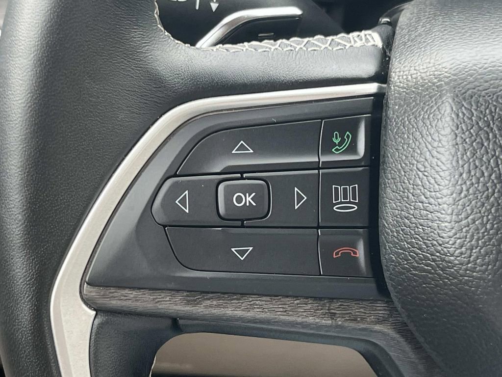 Used 2022 Jeep Grand Cherokee L Limited w/ Luxury Tech Group II image 28