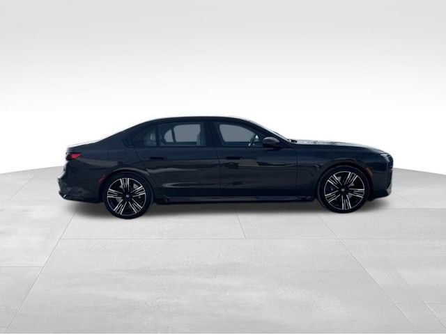 Used 2023 BMW 760i xDrive image 10