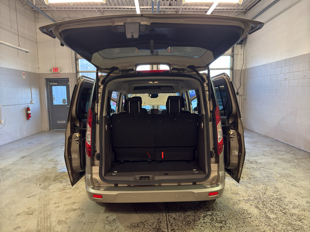 Used 2019 Ford Transit Connect XLT image 11
