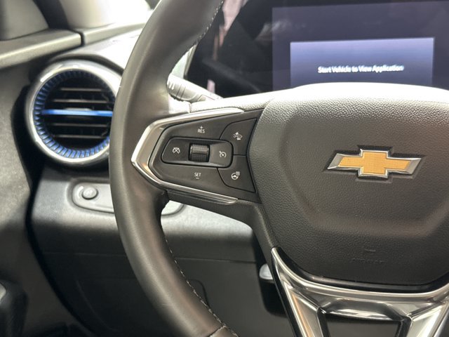 Used 2025 Chevrolet Trax LT w/ Driver Confidence Package FWD image 17
