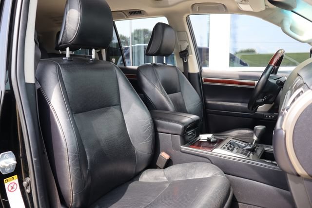 Used 2014 Lexus GX 460 w/ Premium Package AWD/4WD image 35