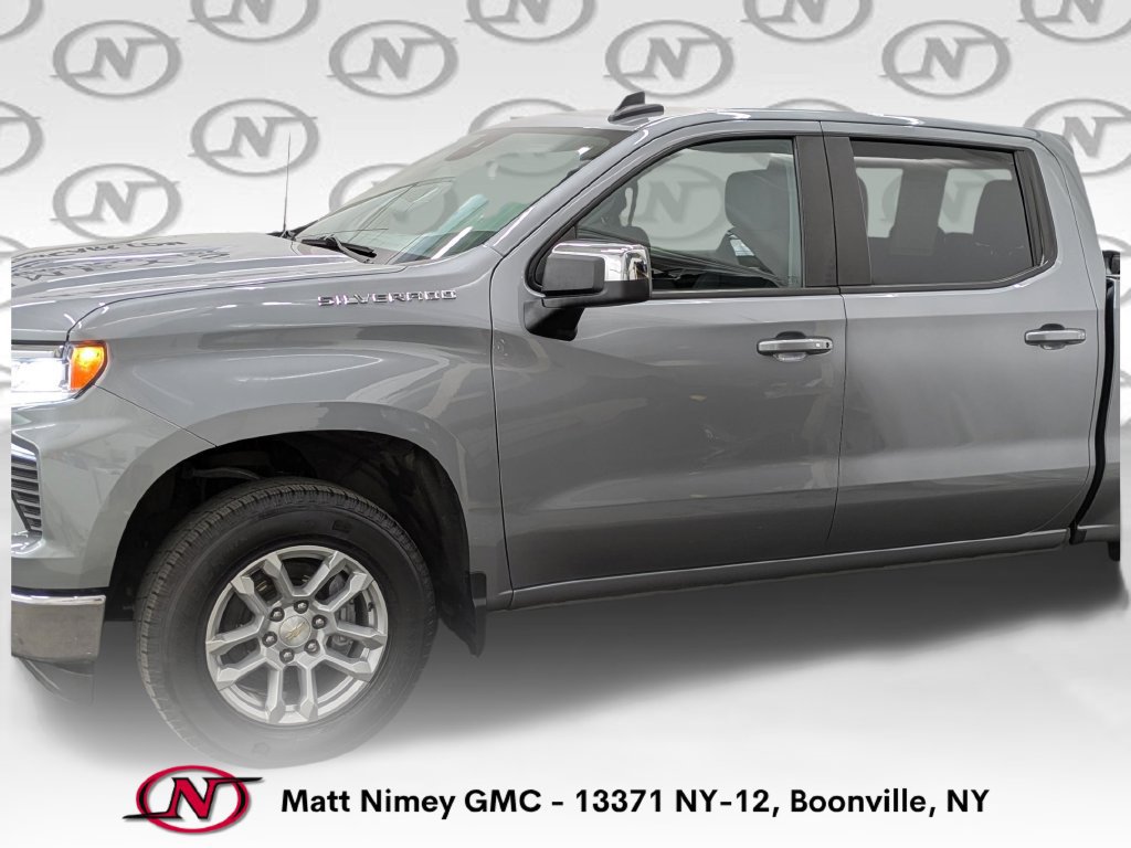 Used 2023 Chevrolet Silverado 1500 LT AWD/4WD image 2