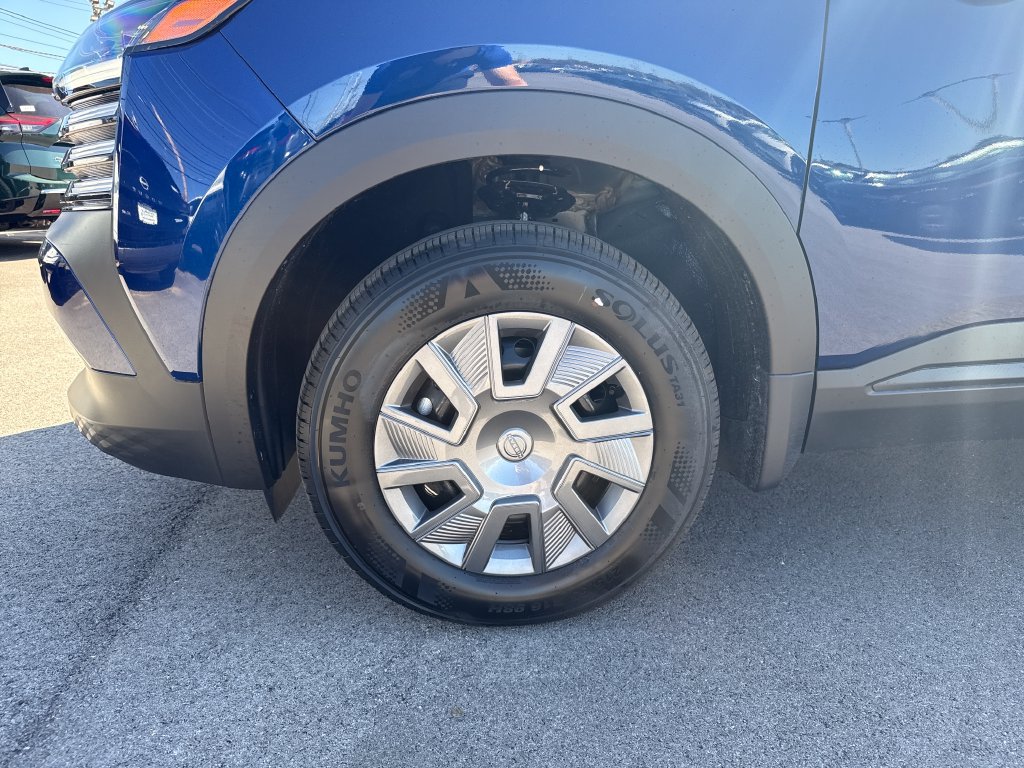 New 2027 Nissan Kicks S FWD image 10