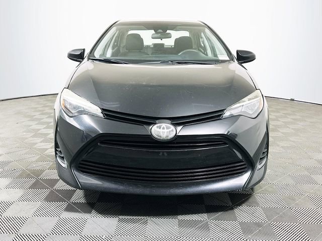 Used 2019 Toyota Corolla LE image 3