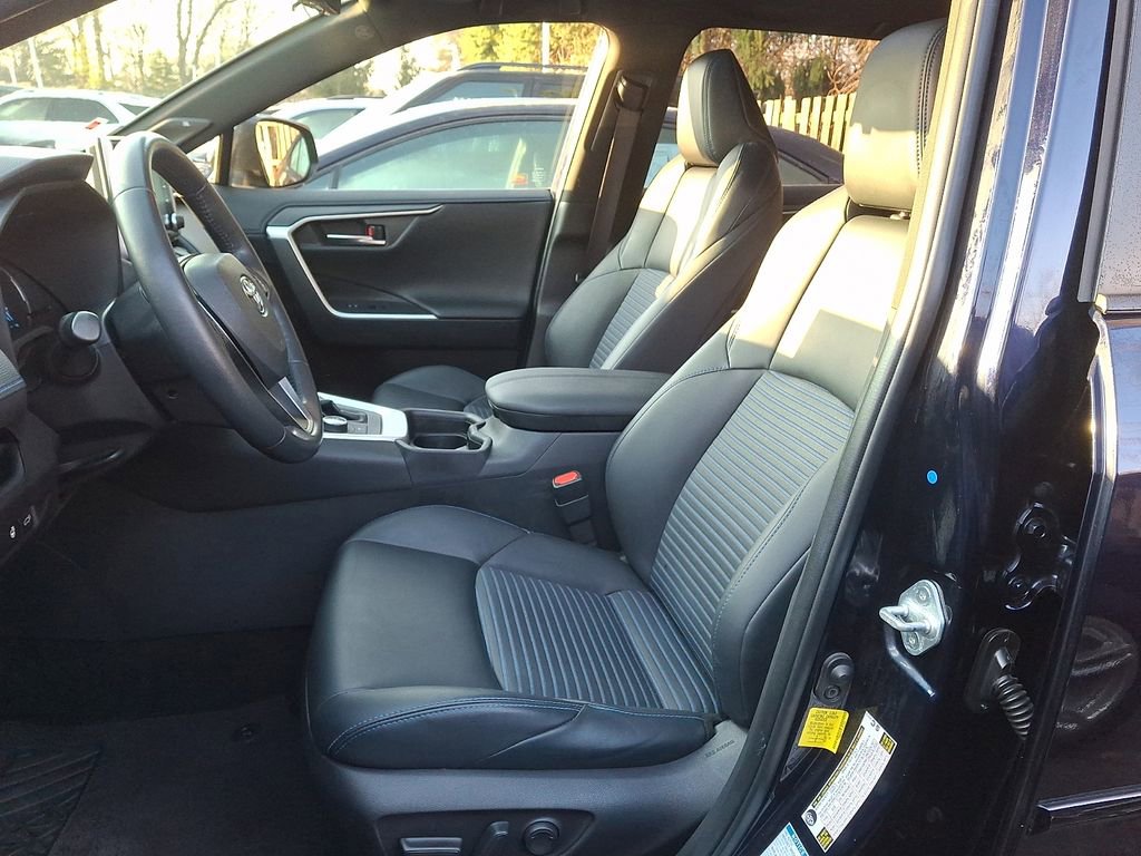 Used 2020 Toyota RAV4 XSE image 9