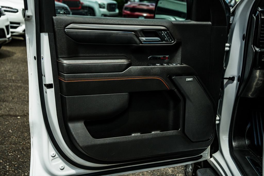 Used 2022 GMC Sierra 1500 AT4 w/ AT4 Premium Package AWD/4WD image 26