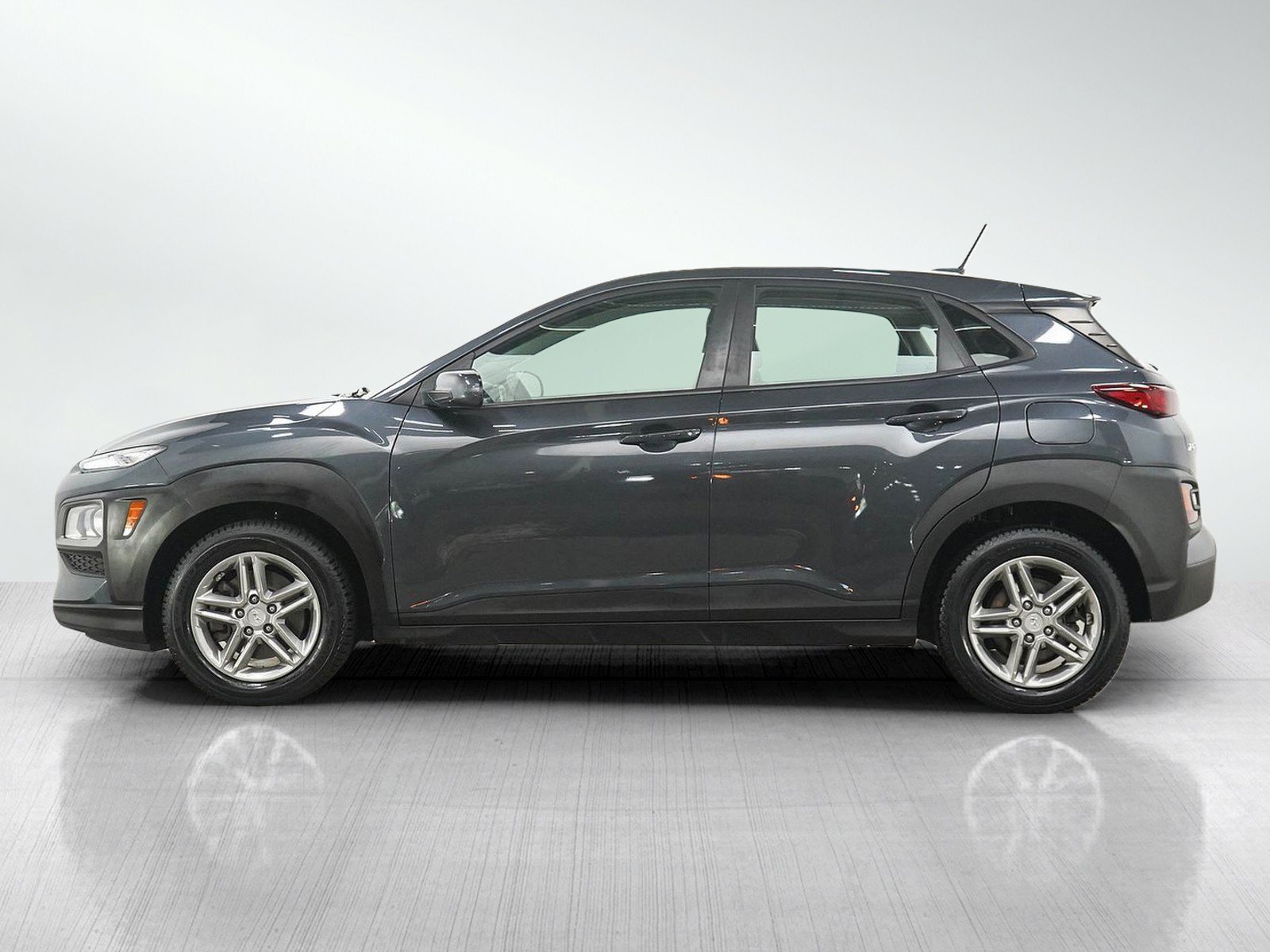 Used 2018 Hyundai Kona SE AWD/4WD image 2