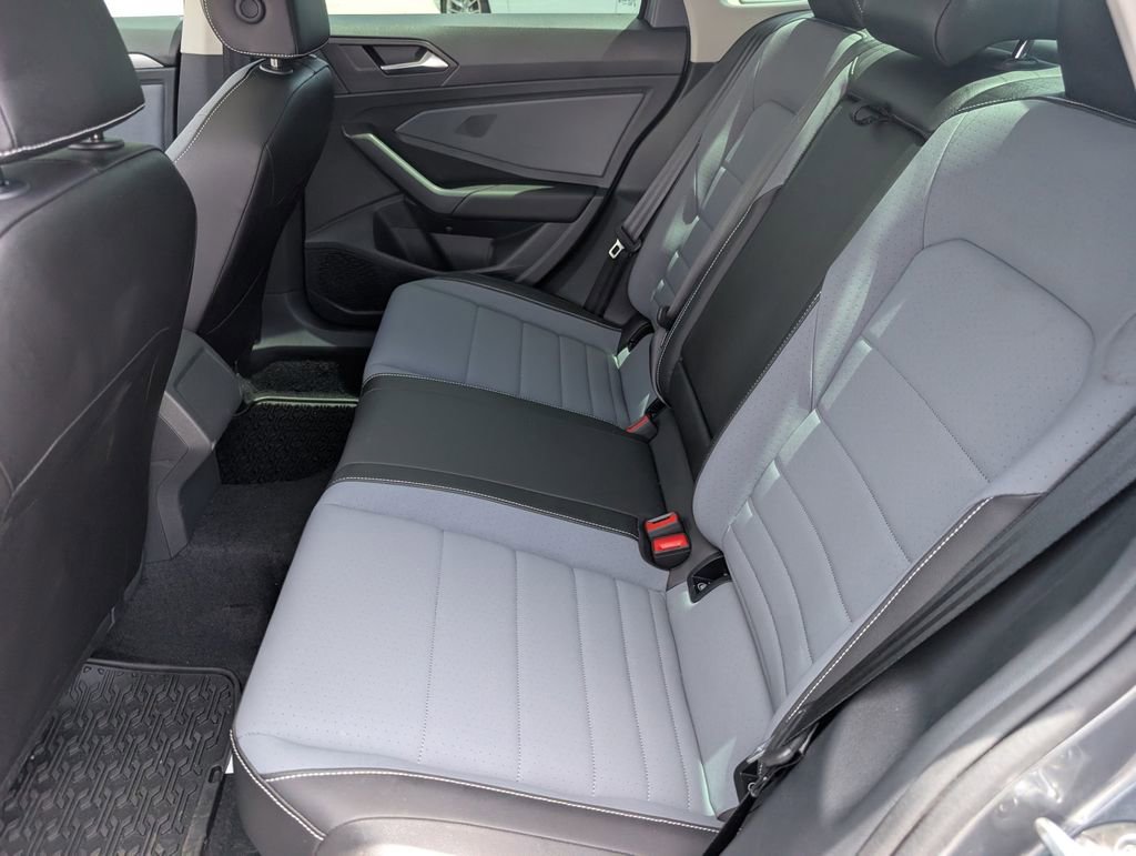 New 2025 Volkswagen Jetta SE image 22