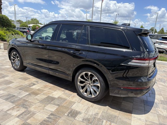 New 2026 Lincoln Aviator 2WD w/ Jet Appearance Package image 4