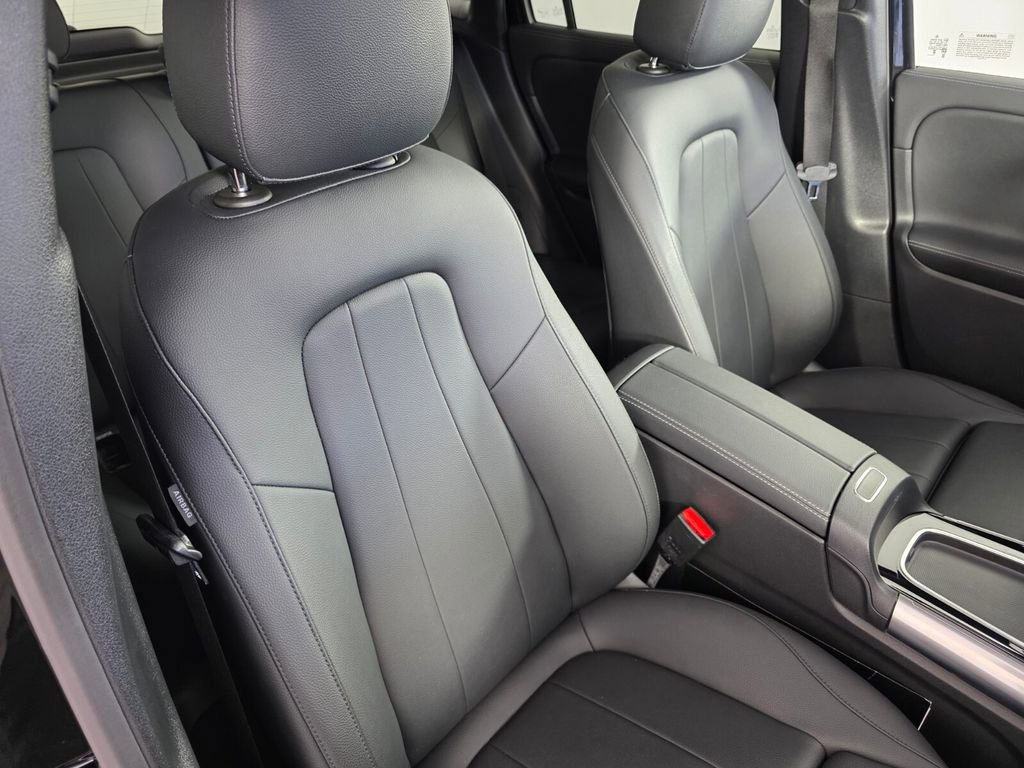 Certified 2025 Mercedes-Benz GLA 250 image 31