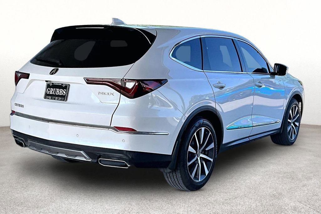 Used 2026 Acura MDX FWD w/ Technology Package image 2