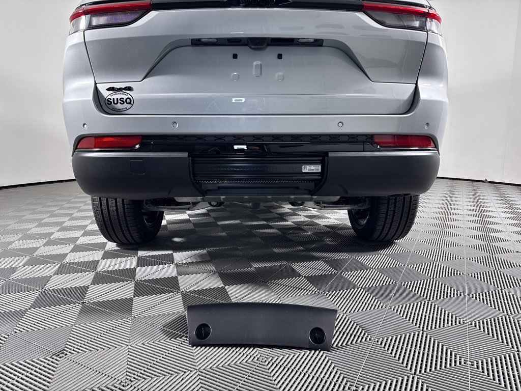 New 2025 Jeep Grand Cherokee Limited AWD/4WD image 13