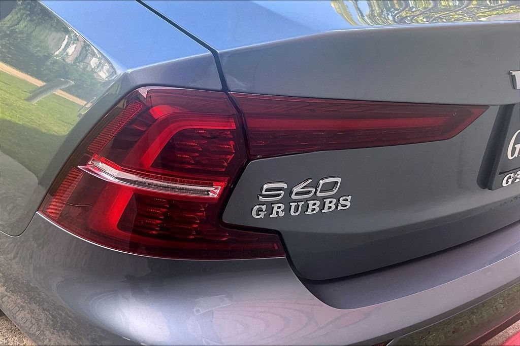 Used 2020 Volvo S60 T5 Momentum FWD image 31