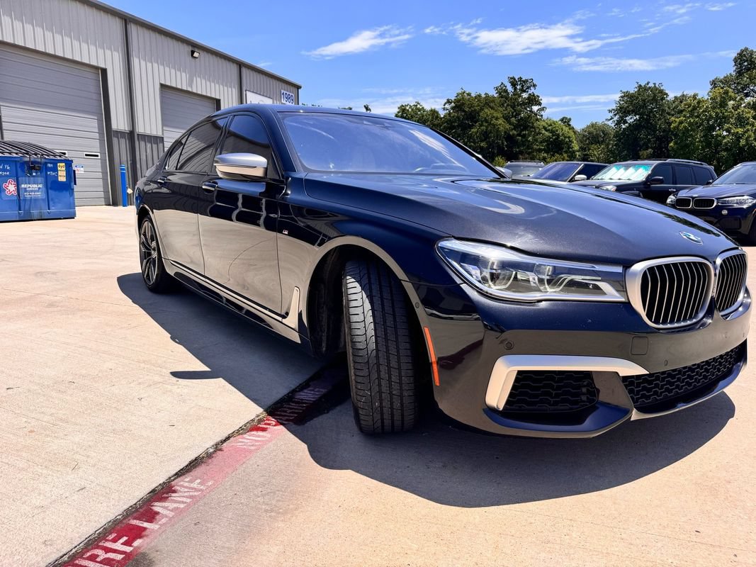 Used 2018 BMW M760i xDrive AWD/4WD image 8