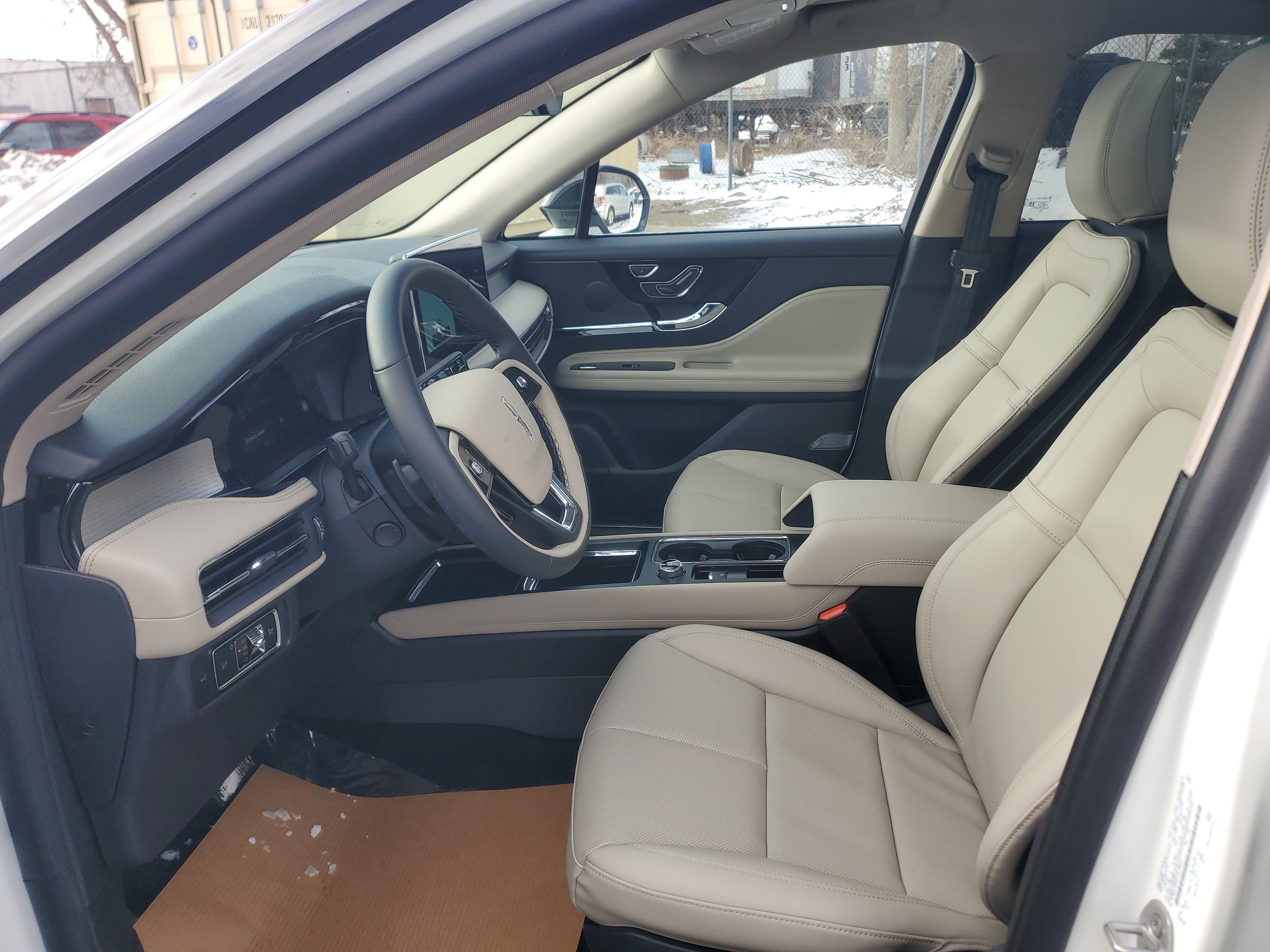 New 2026 Lincoln Corsair Premiere image 12