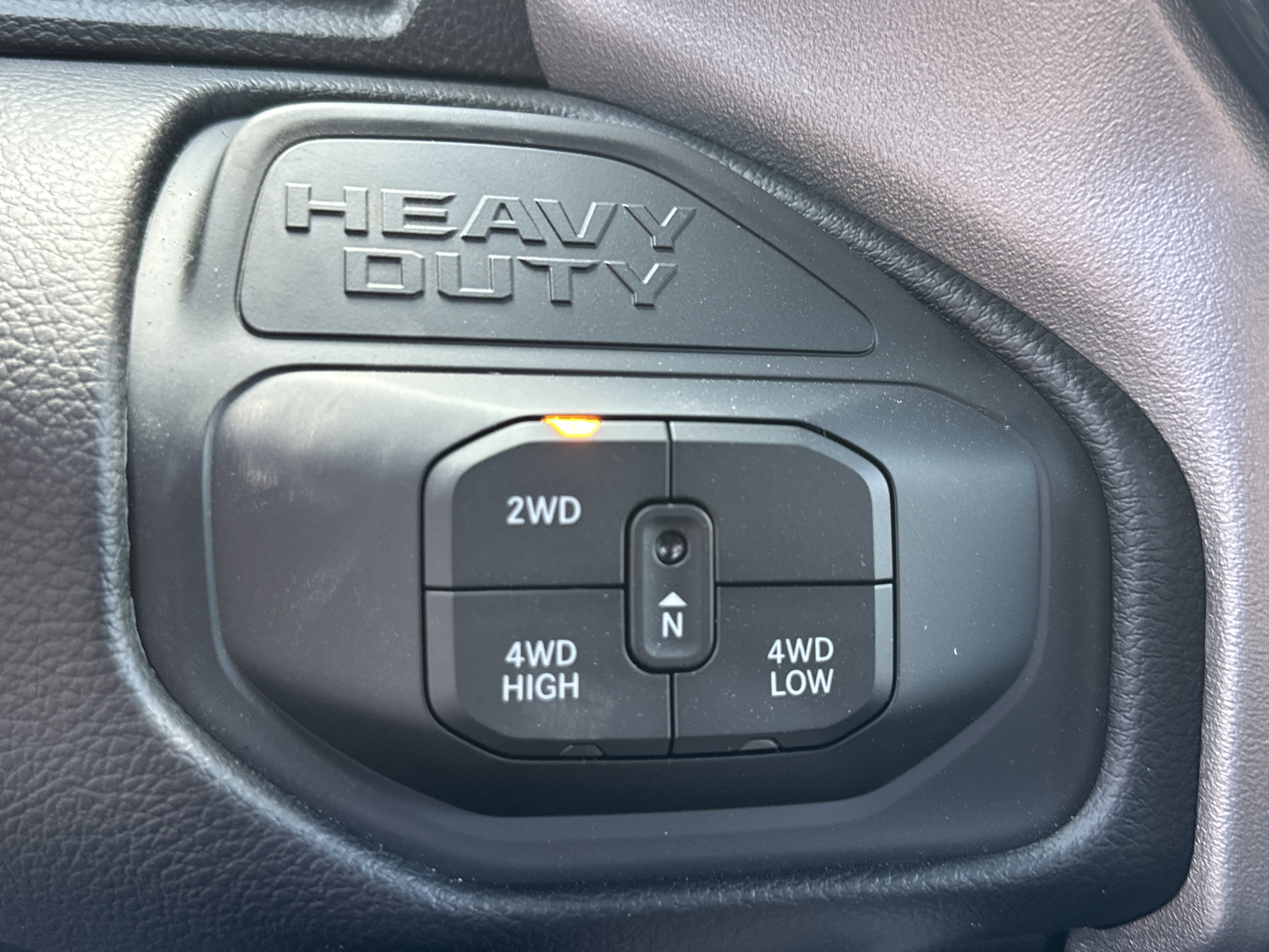 New 2026 RAM 2500 Laramie AWD/4WD image 8