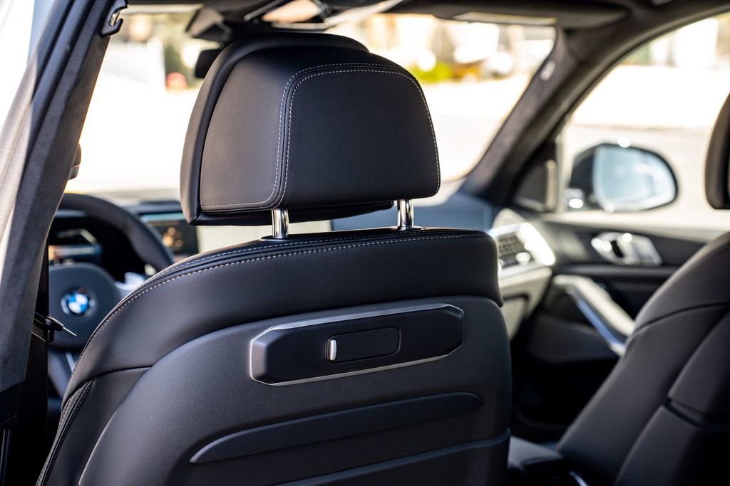 New 2026 BMW X7 xDrive40i w/ M Sport Package image 23