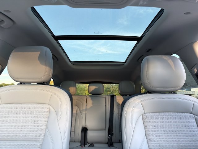 New 2026 Lincoln Nautilus Reserve AWD/4WD image 22