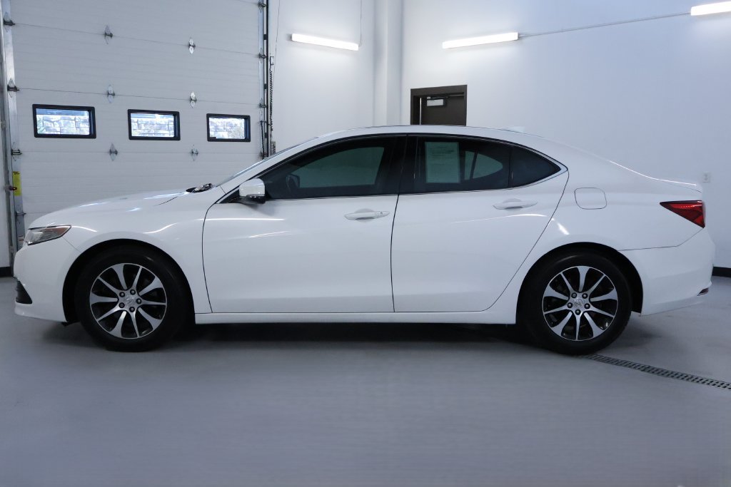 Used 2016 Acura TLX w/ Technology Package FWD image 4