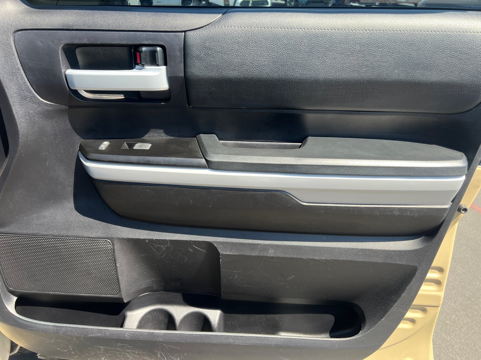 Used 2020 Toyota Tundra SR5 w/ TRD Off-Road Package AWD/4WD image 16