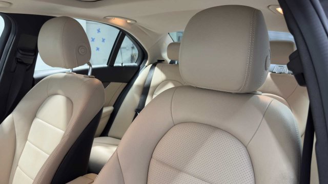 Used 2019 Mercedes-Benz C 300 Sedan image 22