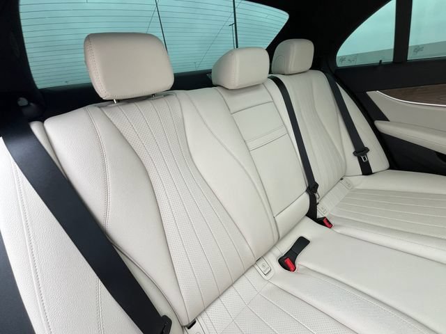 Used 2023 Mercedes-Benz E 350 Sedan image 17