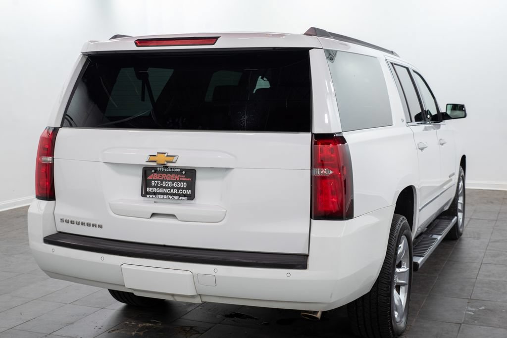 Used 2018 Chevrolet Suburban LT w/ LT Signature Package AWD/4WD image 17
