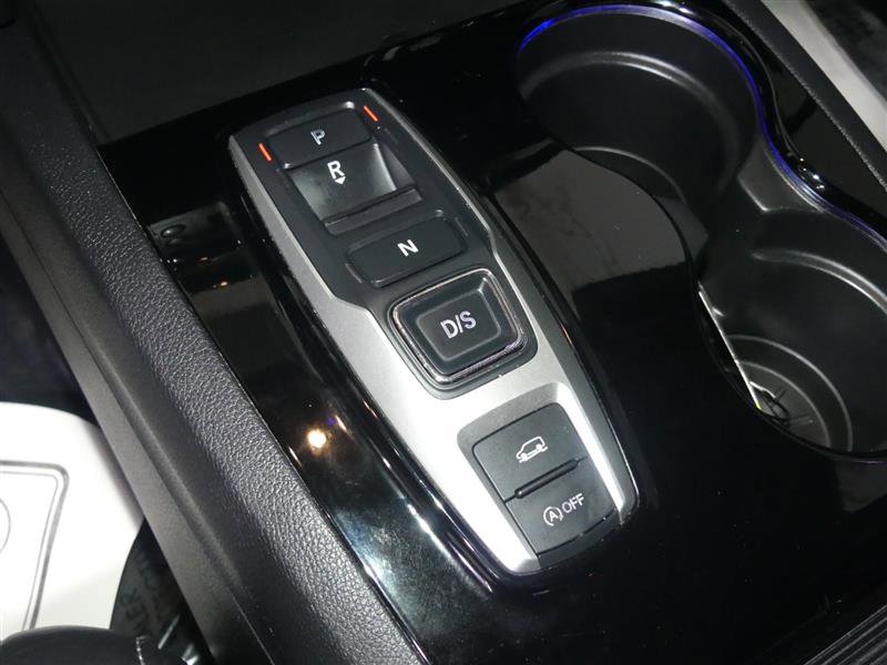 Used 2018 Honda Pilot Elite image 45